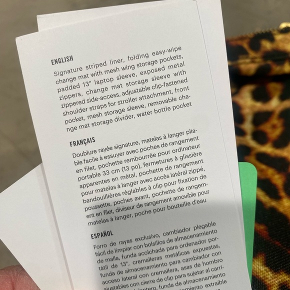 HERSCHEL leopard print diaper backpack with LOTS of pockets and changing pad👶🏻 - Picture 13 of 15